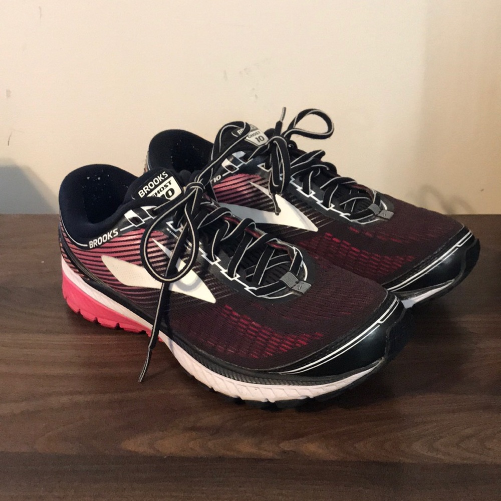 Brooks Ghost 10 Running shoes, size 9
Used